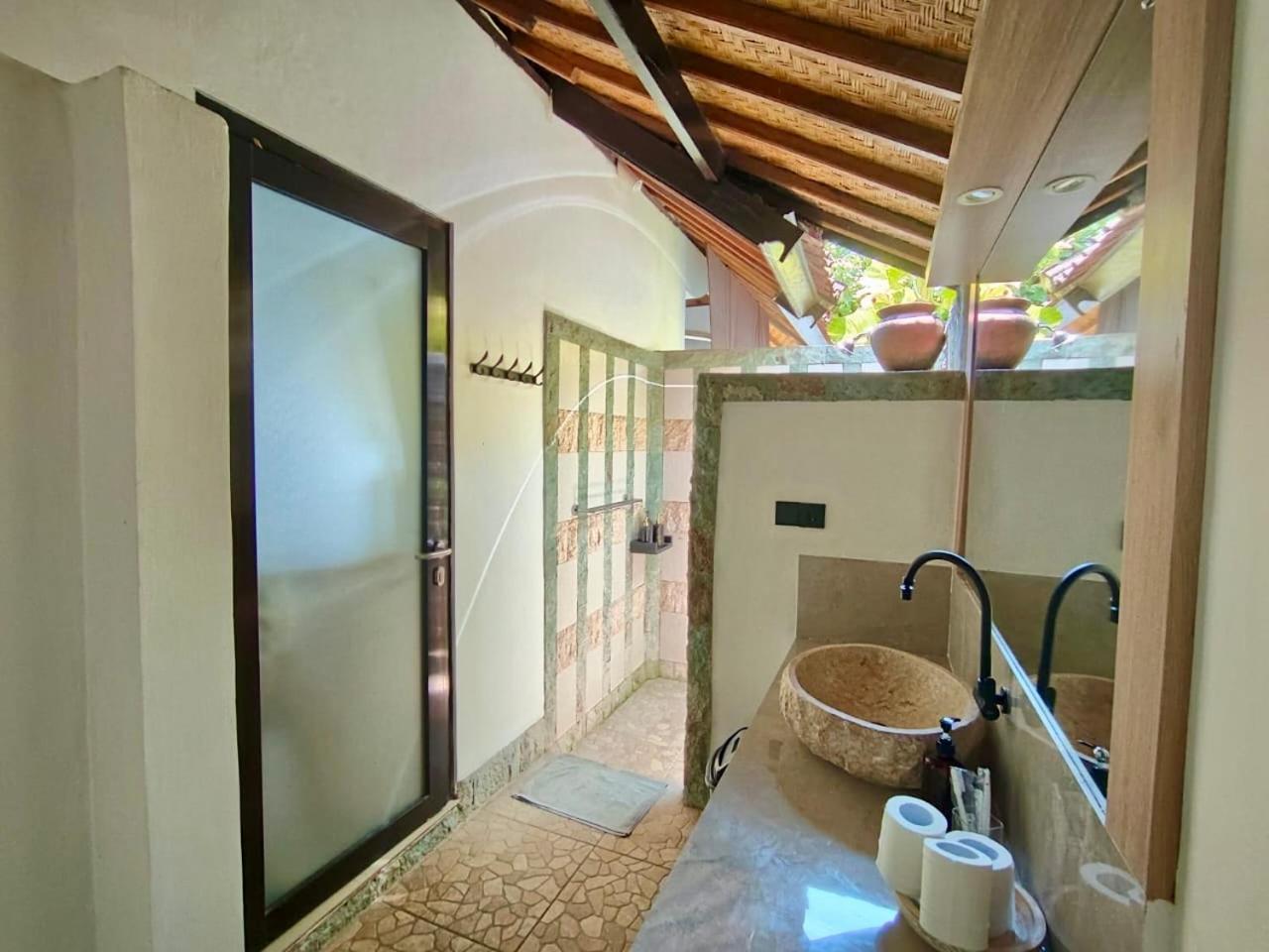 Solaluna Beach Homestay Amed Eksteriør bilde